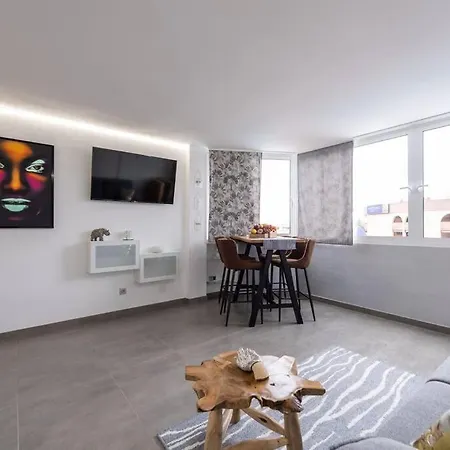 Attico Playa De Ingles Near Yumbo With Parking And Swimming Pool 公寓 普拉亚戴尔雷安格莱斯